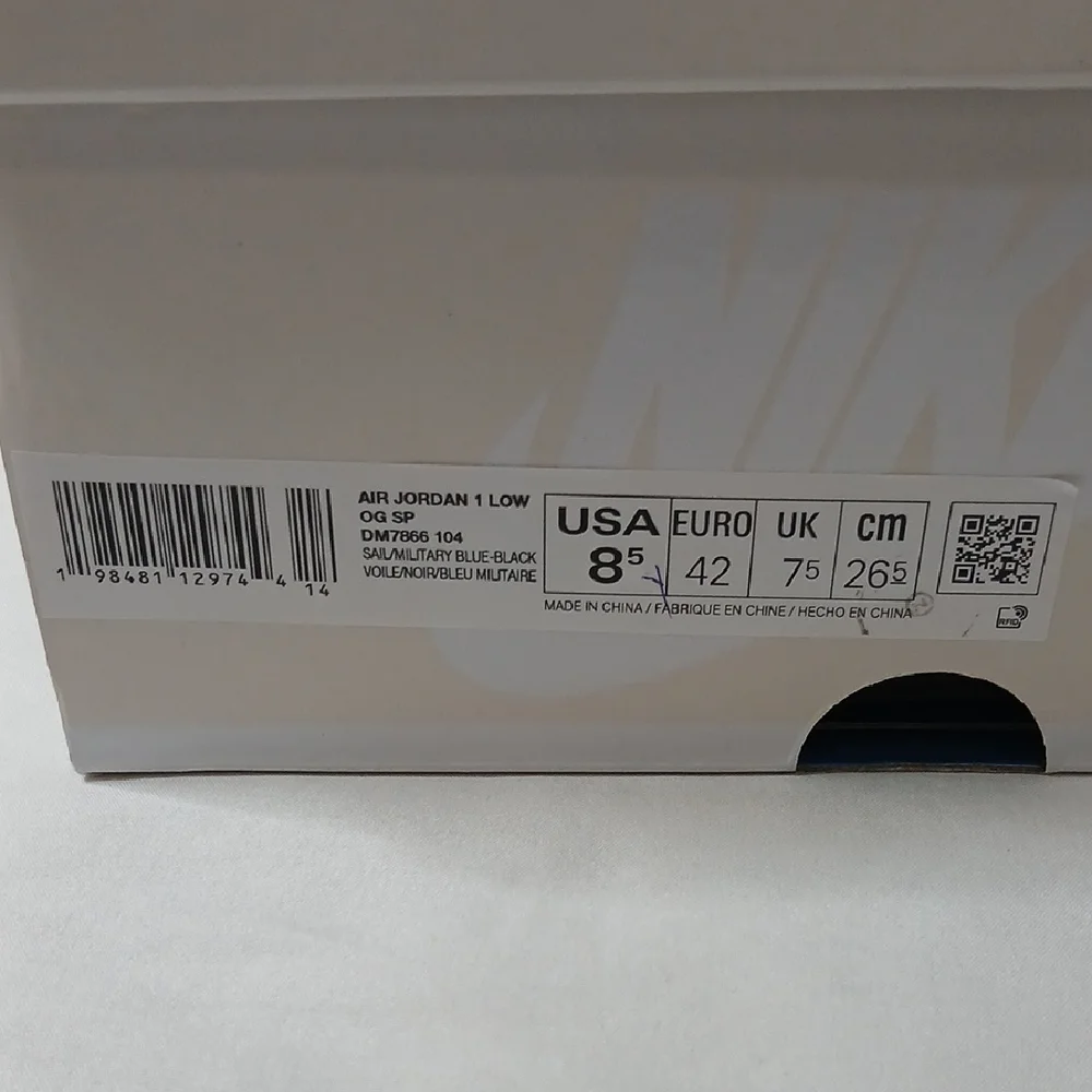 Nike Air Jordan 1 Low OG Travis Scott x Fragments - Picture 9 of 9